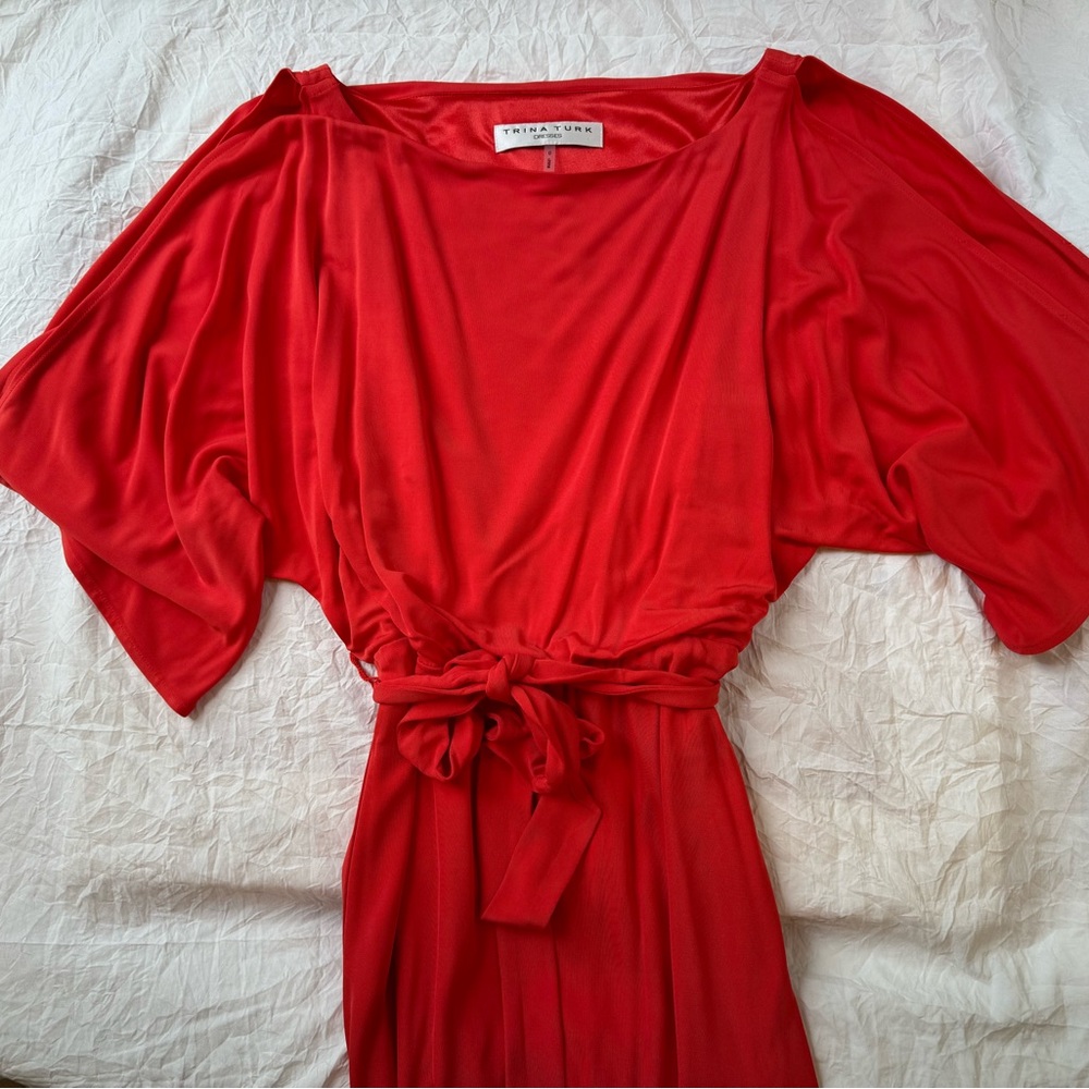 Trina Turk cold shoulder dress with matching belt sz S